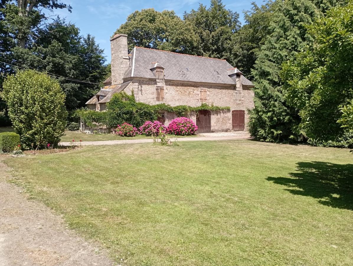 Chateau Du Bois-Riou Quevert Exterior photo